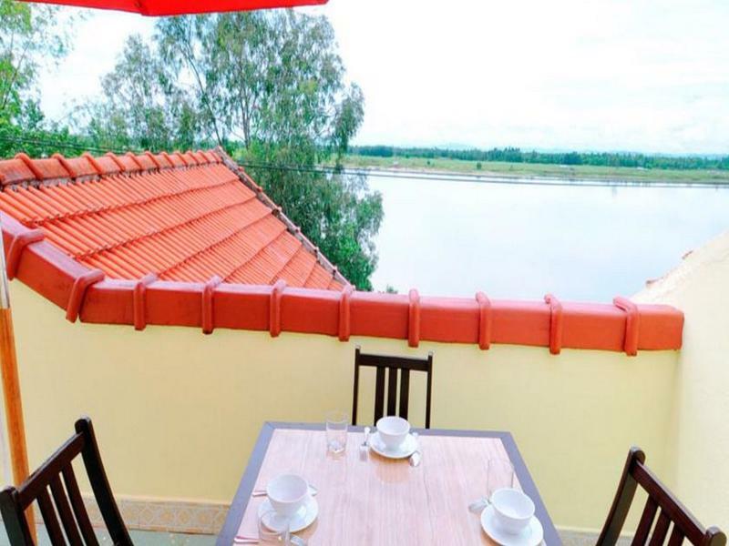 Viets Family River - Hoi An Homestay Exteriör bild